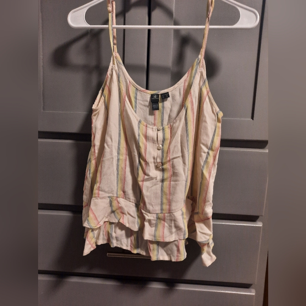 Volcom top